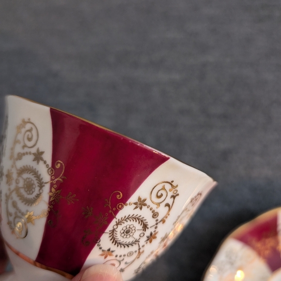 Royal Standard Cup & Saucer Set, Red/White Panel with Floral Design, #3220 - Picture 8 of 8